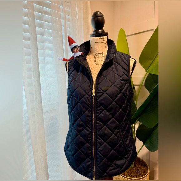 Old Navy Puffer Navy Vest, Medium - Picture 3 of 5